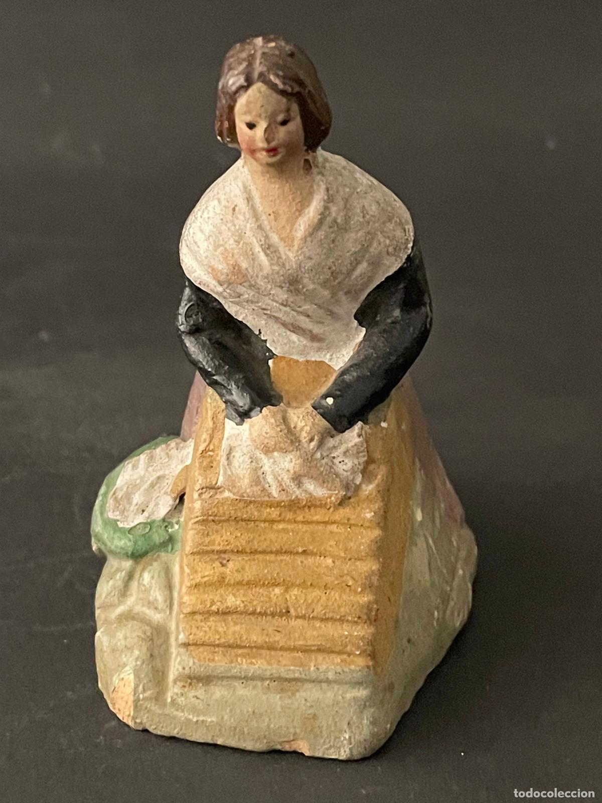 Figuras de Bel&eacute;n: FIGURA DE BELEN O PESSEBRE EN BARRO O TERRACOTA - LAVANDERA