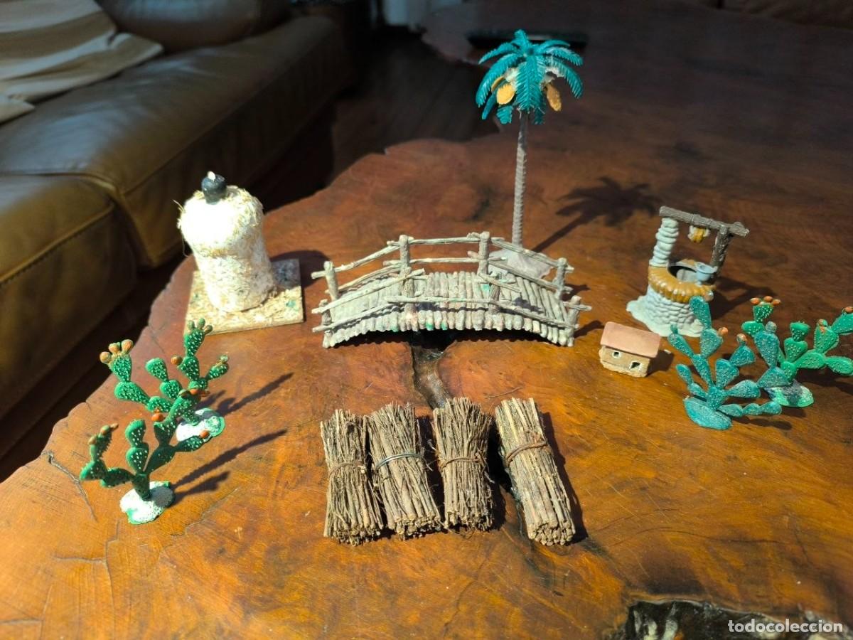 Figuras de Bel&eacute;n: ATRREZZO PARA BELENES, PUENTE, PAJAR, POZO, CAPTUS, LE&Ntilde;A, PALMERA
