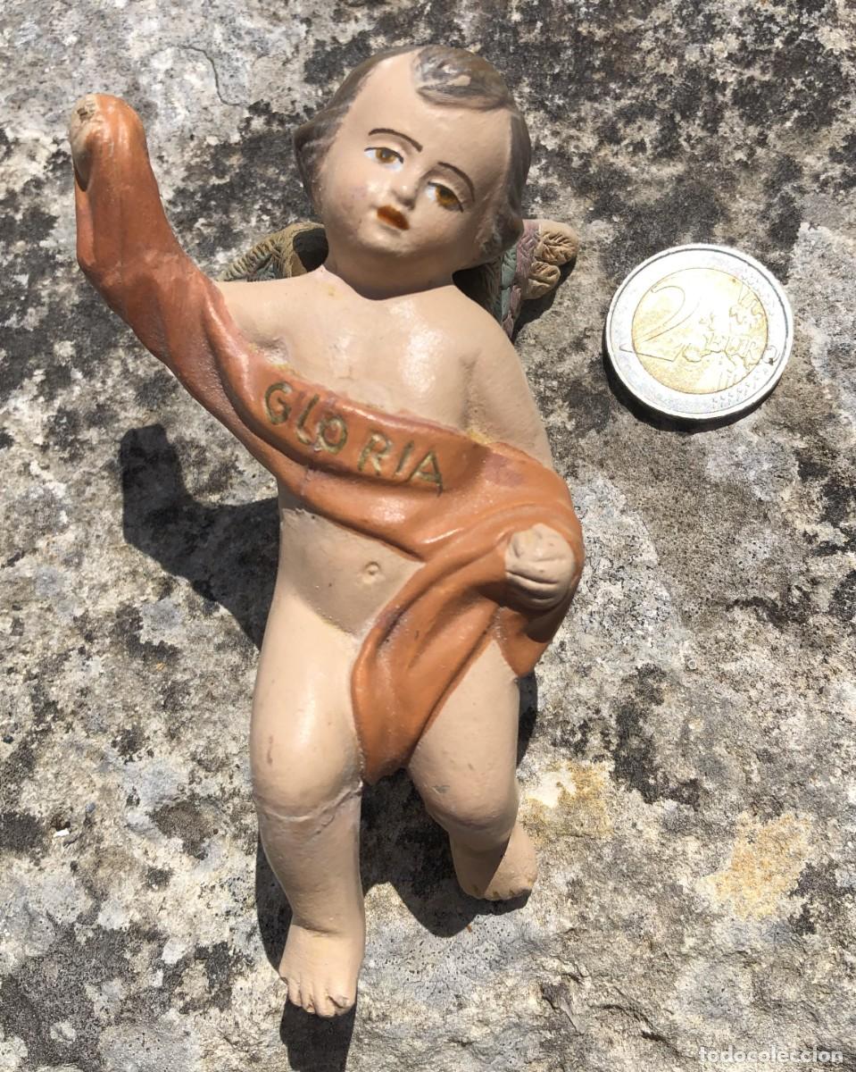 Figures of Bethlehem: Antigua figura de barro policromado - Angel Gloria Portal de Belen Pesebre Nacimiento o base Virgen