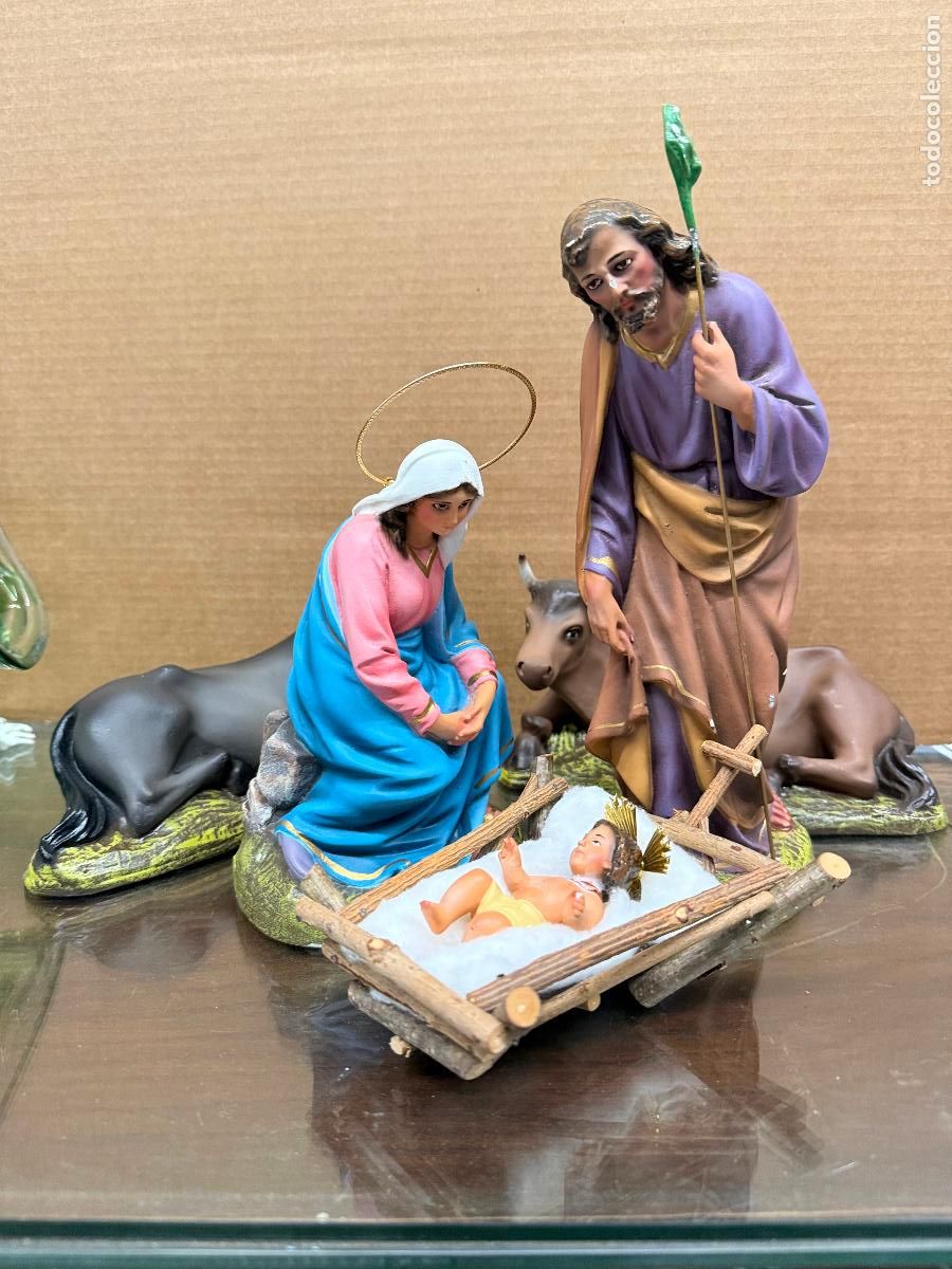 Figuras de Bel&eacute;n: Antiguo PESEBRE O NACIMIENTO de los Talleres de Olot. Medidas en descripcion completa