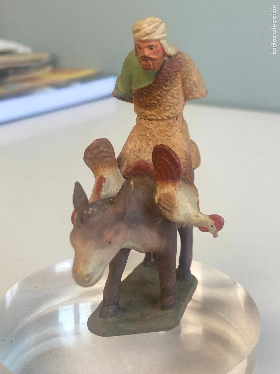 Figuras de Bel&eacute;n: PASTOR SUBIDO EN UN BURRITO - CASTELLS