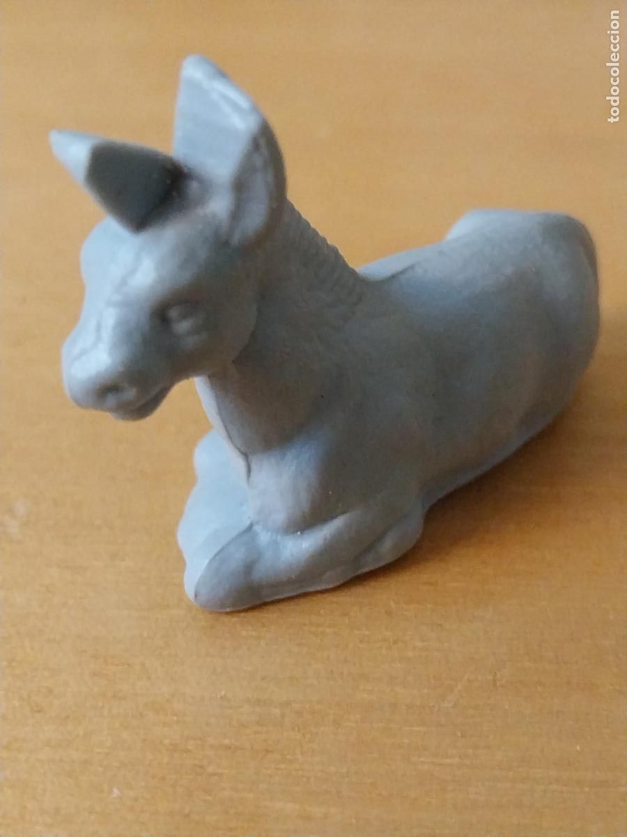 Figuras de Bel&eacute;n: CONGUITOS BELEN FIGURA BURRO PL&Aacute;STICO GRIS 4.5CMS LARGO ORIGINAL PROMO CHOCOLATES