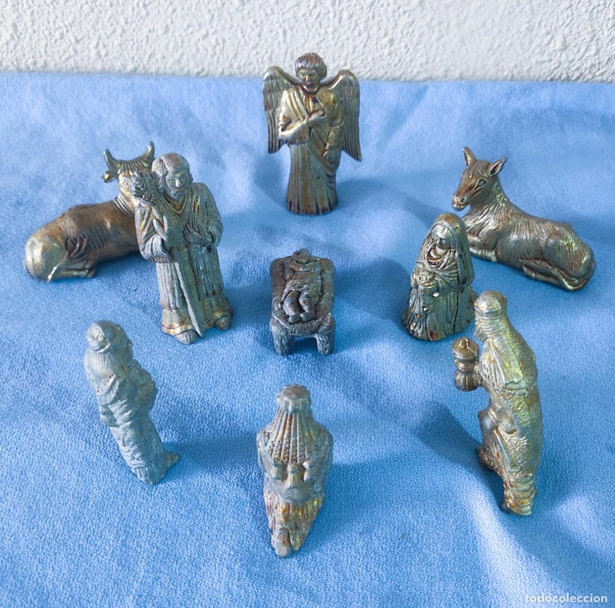 Figuras de Bel&eacute;n: ANTIGUO BELEN NACIMIENTO DE METAL BIEN CONSERVADO