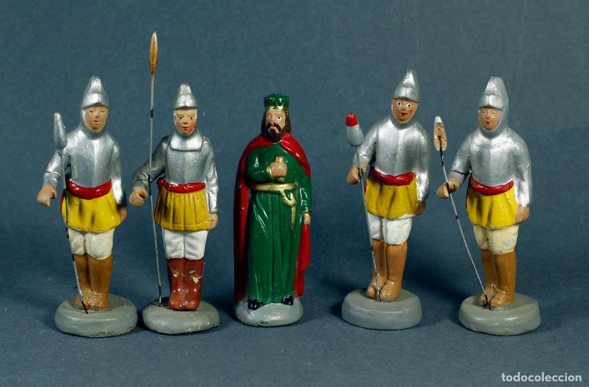 Figuras de Bel&eacute;n: ANTIGUO CONJUNTO EN BARRO PARA BEL&Eacute;N, REPRESENTANDO AL REY HERODES Y SU GUARDIA.BUEN ESTADO. MURCIA