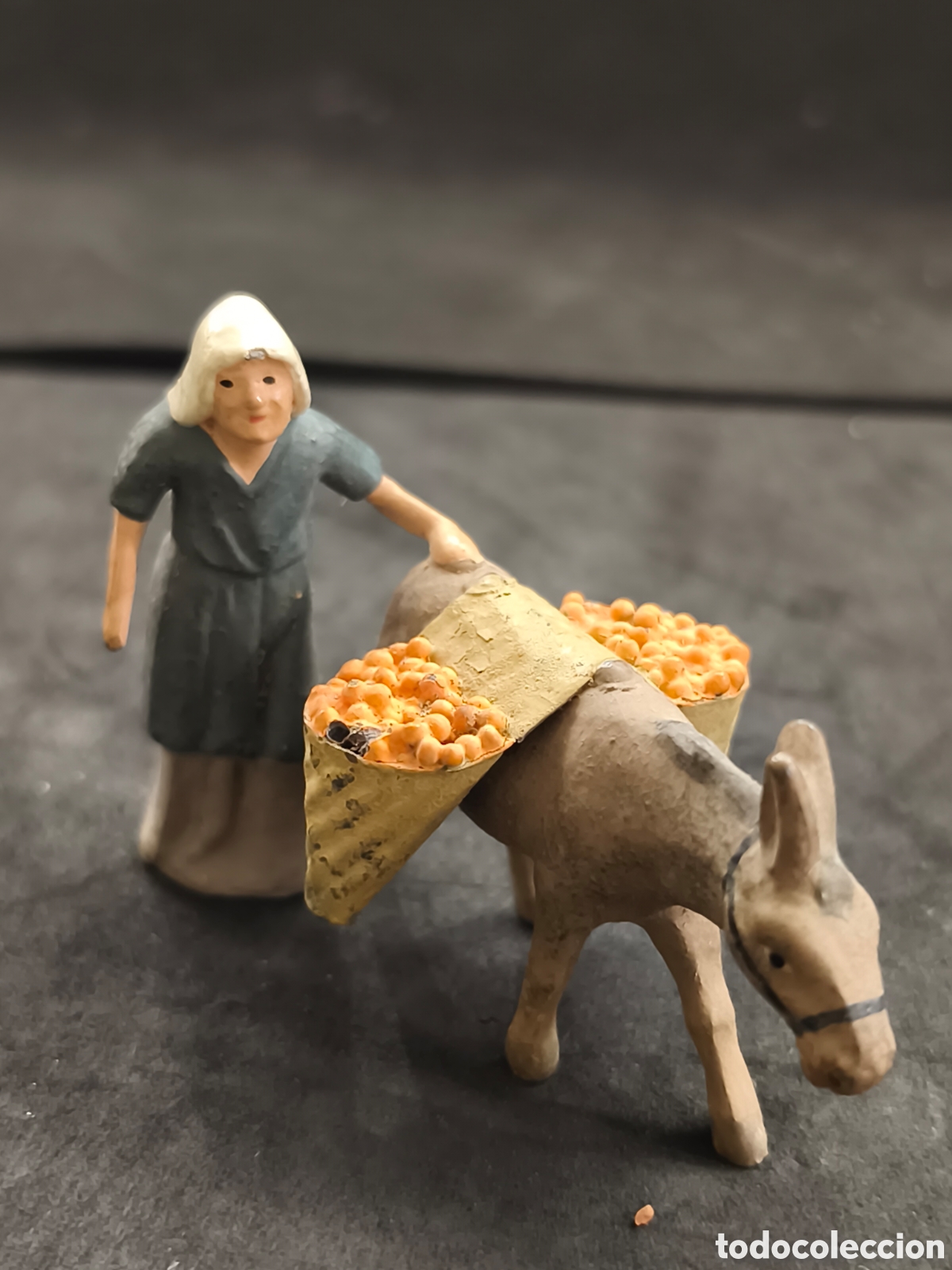 Figuras de Bel&eacute;n: Figura Bel&eacute;n de plomo 7 cm largo 4,5cm alto