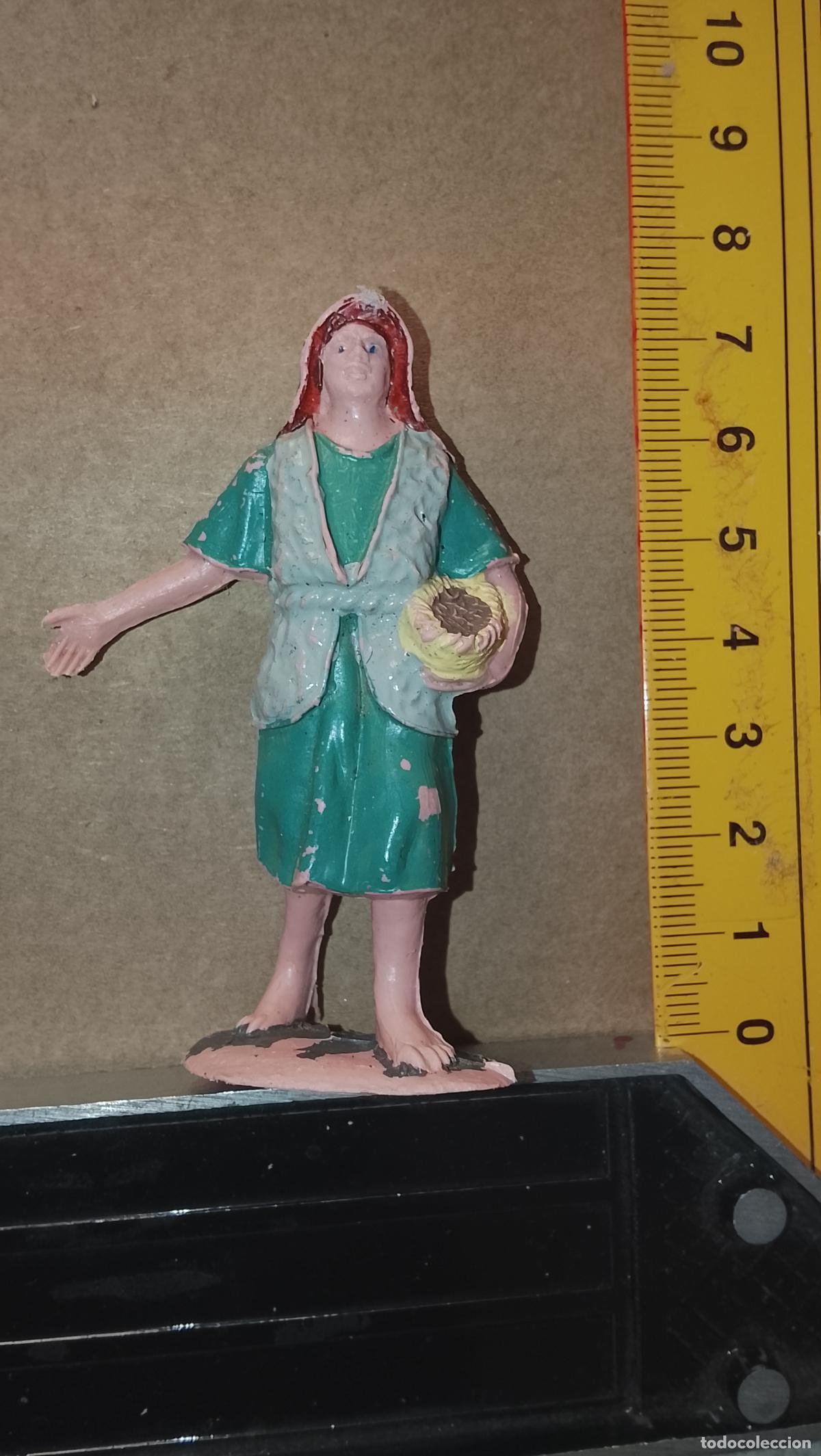 Figuras de Bel&eacute;n: antigua figura de portal de belen o nacimiento plastico duro pech oliver o similar marca