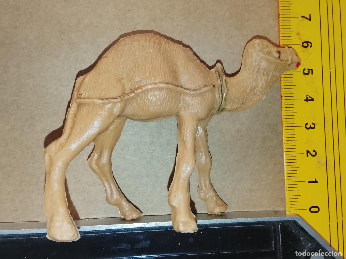 Figuras de Bel&eacute;n: antigua figura de portal de belen o nacimiento plastico duro pech oliver o similar marca
