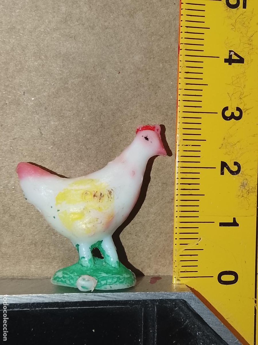 Figuras de Bel&eacute;n: antigua figura de portal de belen o nacimiento plastico duro pech oliver o similar marca