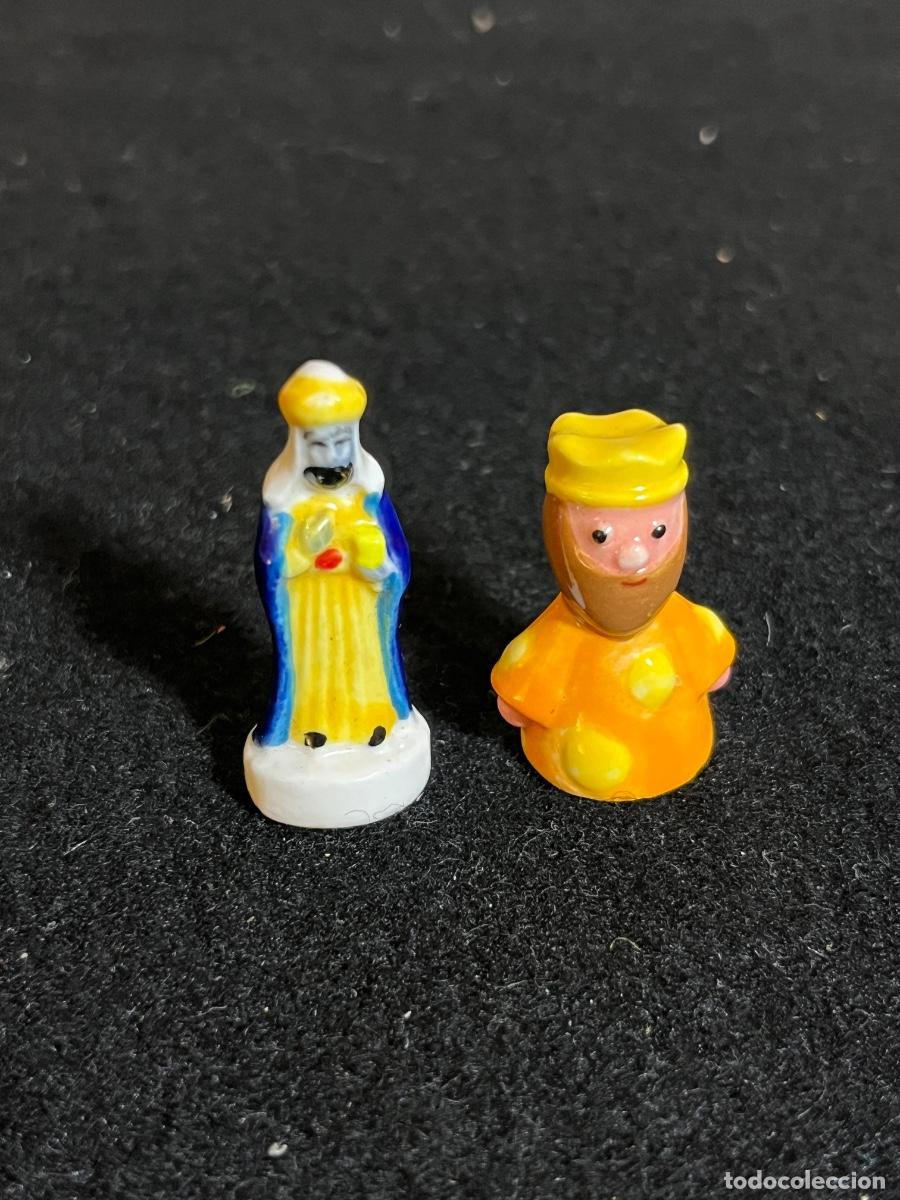 Figuren f&uuml;r Weihnachtskrippen: 3 Reyes Magos roscon de Reyes figuras belen vintage miniaturas navidad porcelana pl&aacute;stico lote