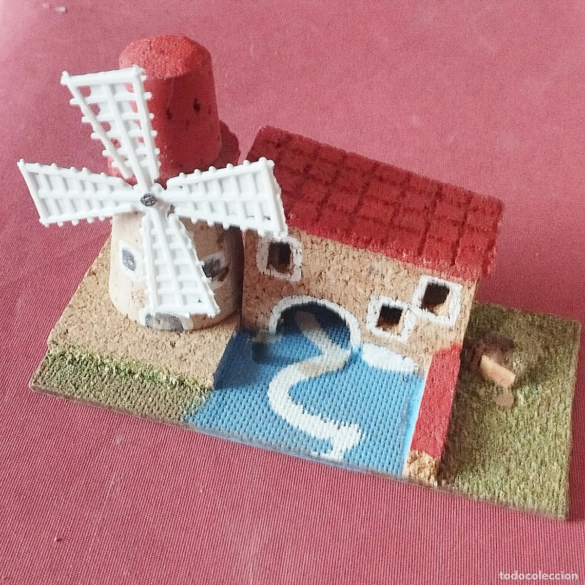 Figuras de Bel&eacute;n: CASITA CON MOLINO DE MADERA Y CORCHO PARA BELEN O PESEBRE
