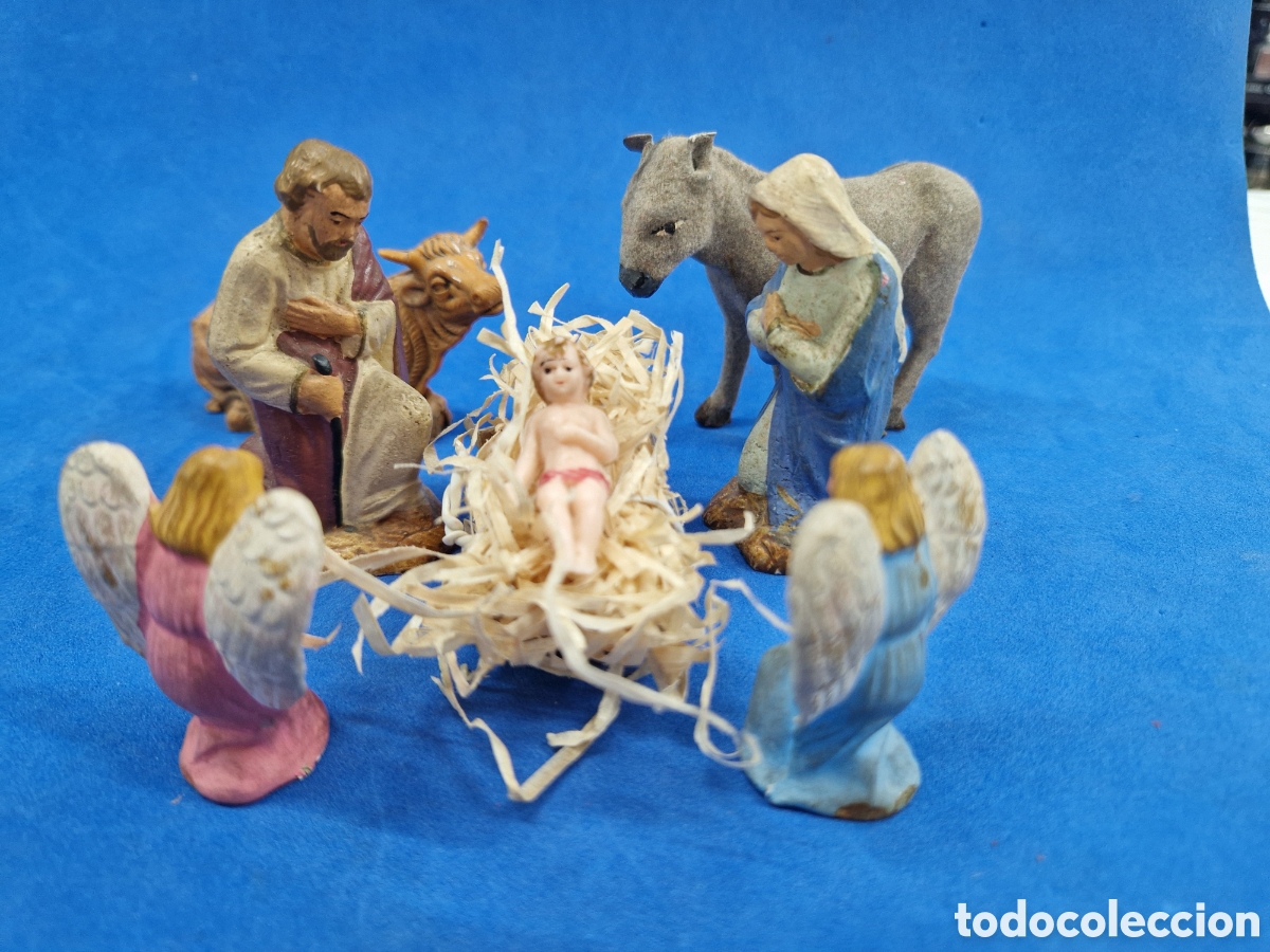 Figuras de Bel&eacute;n: Nacimiento de resina antiguo
