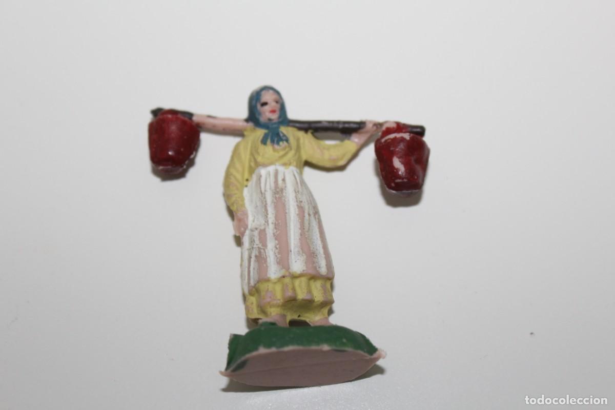 Figuras de Bel&eacute;n: FIGURA DE BELEN DE PLASTICO POSIBLE OLIVER O HERMANOS PECH - A&Ntilde;OS 70