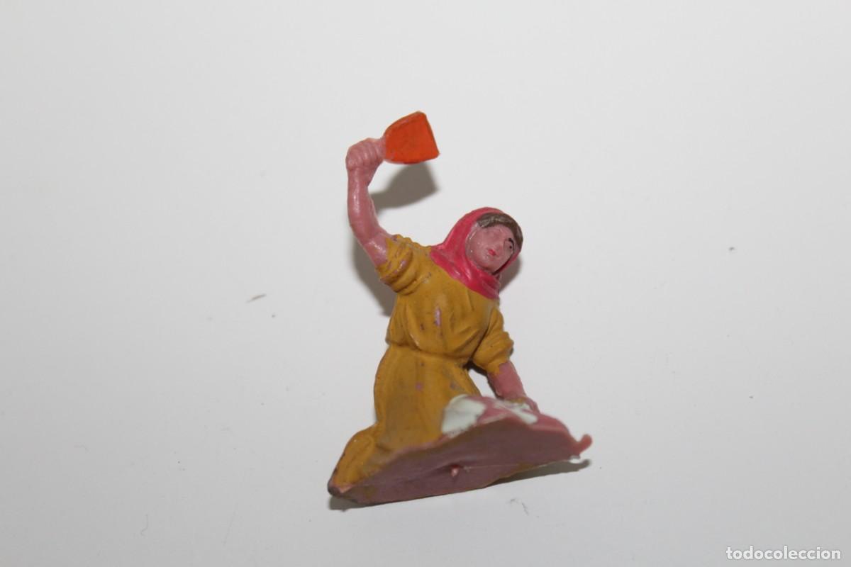 Figuras de Bel&eacute;n: FIGURA DE BELEN DE PLASTICO POSIBLE OLIVER O HERMANOS PECH - A&Ntilde;OS 70