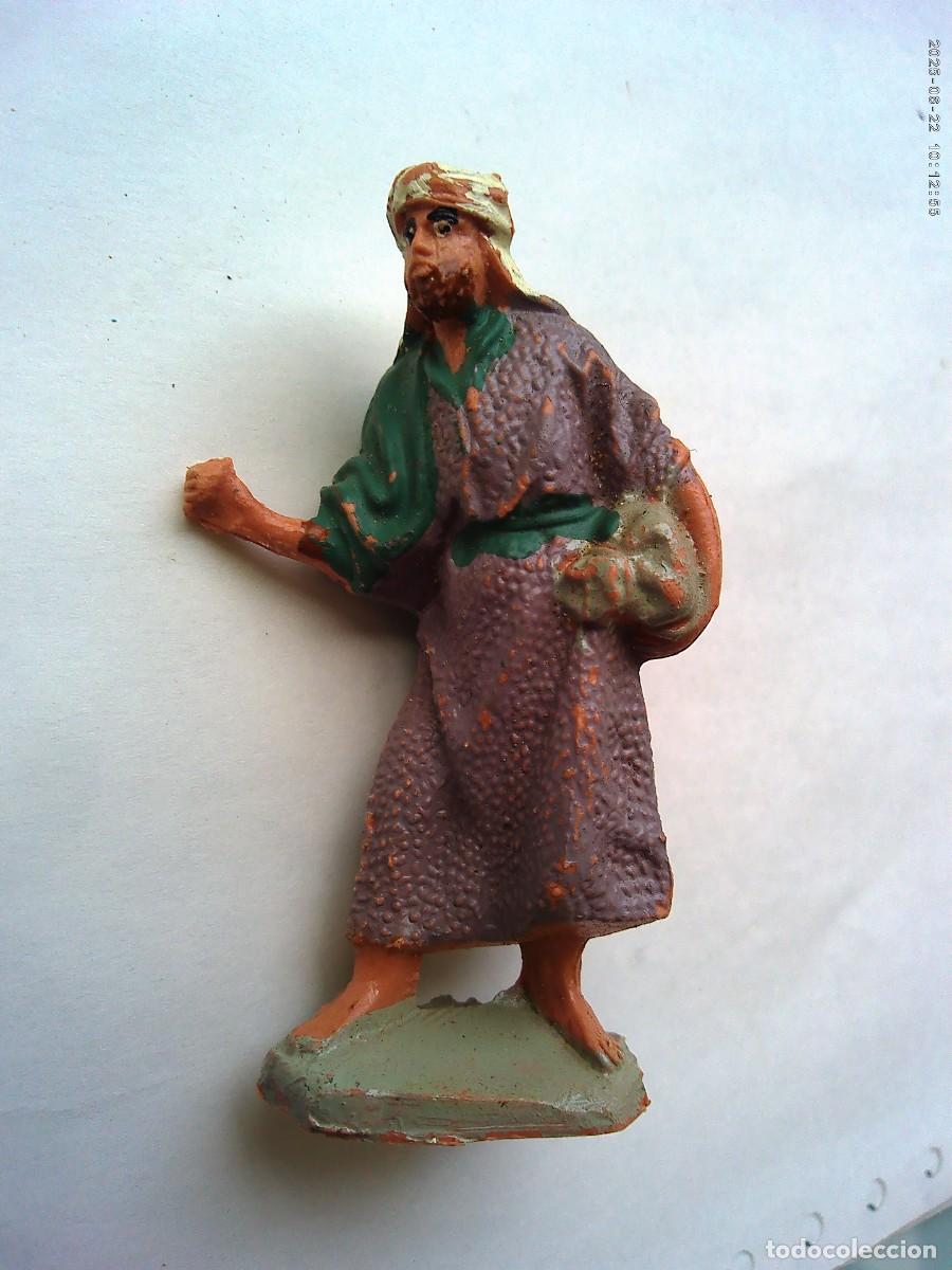Figuras de Bel&eacute;n: ANTIGUA FIGURA DE PLASTICO DEL BELEN : PASTOR HEBREO CON SACO