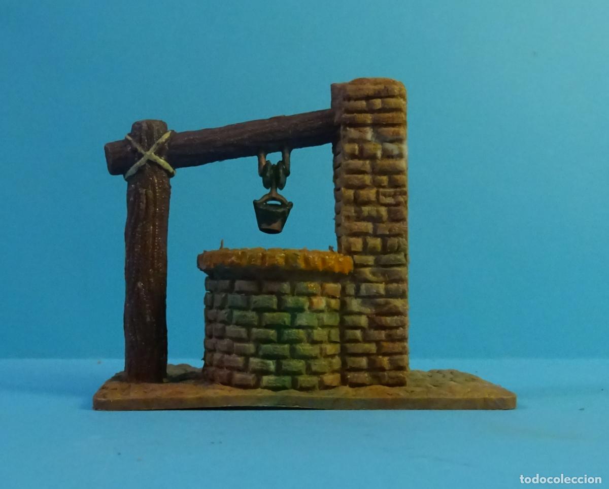 Figuras de Bel&eacute;n: POZO. FIGURA DE PL&Aacute;STICO R&Iacute;GIDO. FORMATO BASE 9,5 X 5,5 CM. ALTURA 7,5 CM