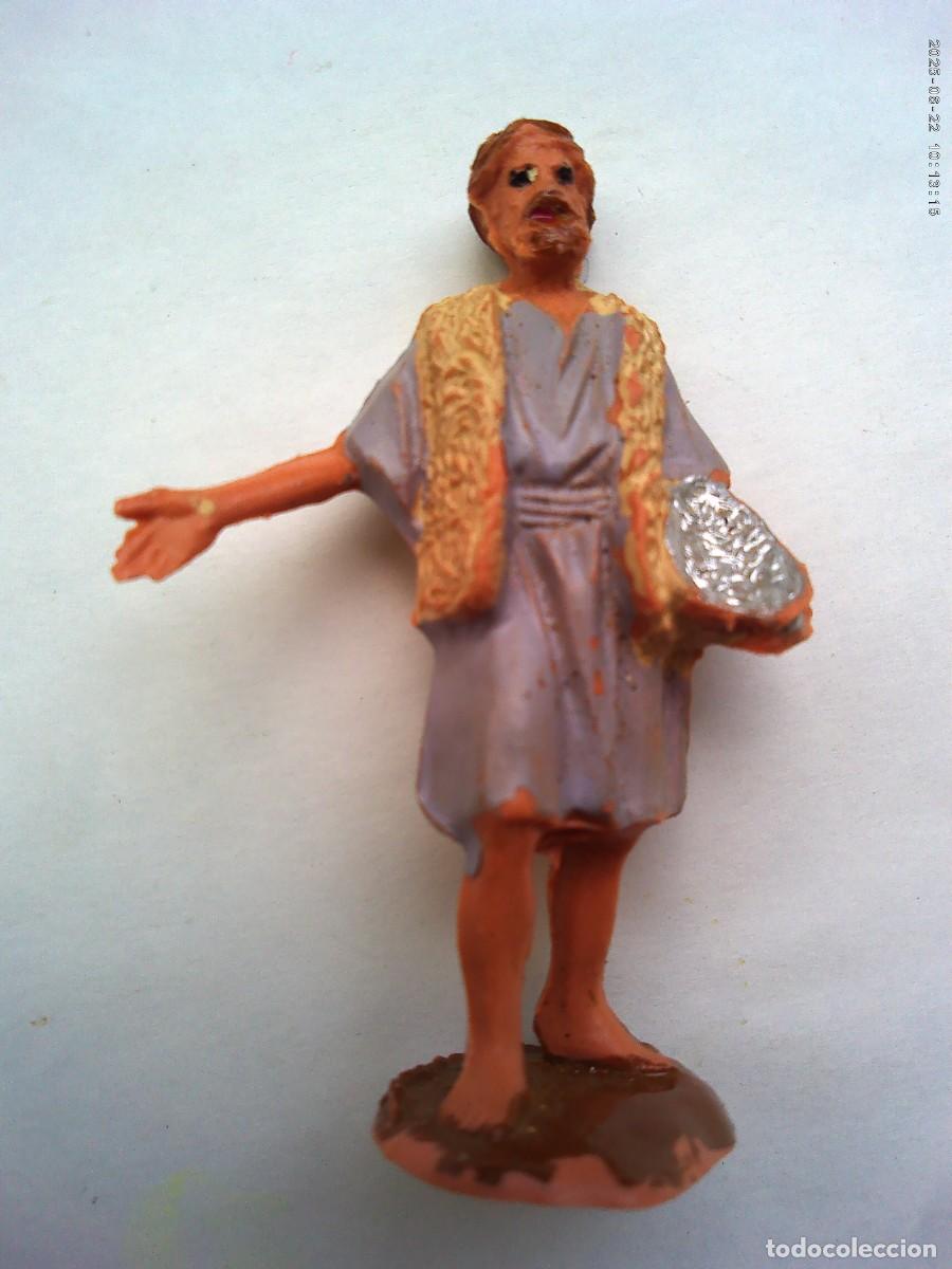 Figuras de Bel&eacute;n: ANTIGUA FIGURA DE PLASTICO DEL BELEN : PASTOR HEBREO SEMBRANDO
