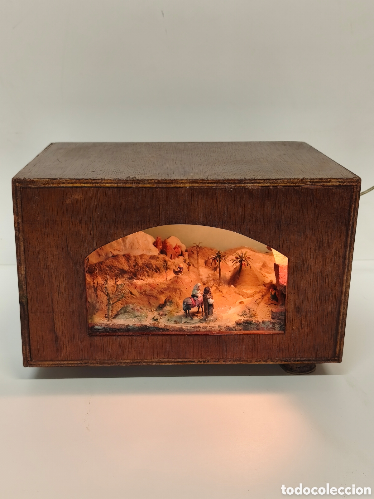 Figuras de Bel&eacute;n: Pesebre diorama Bel&eacute;n huida a Egipto