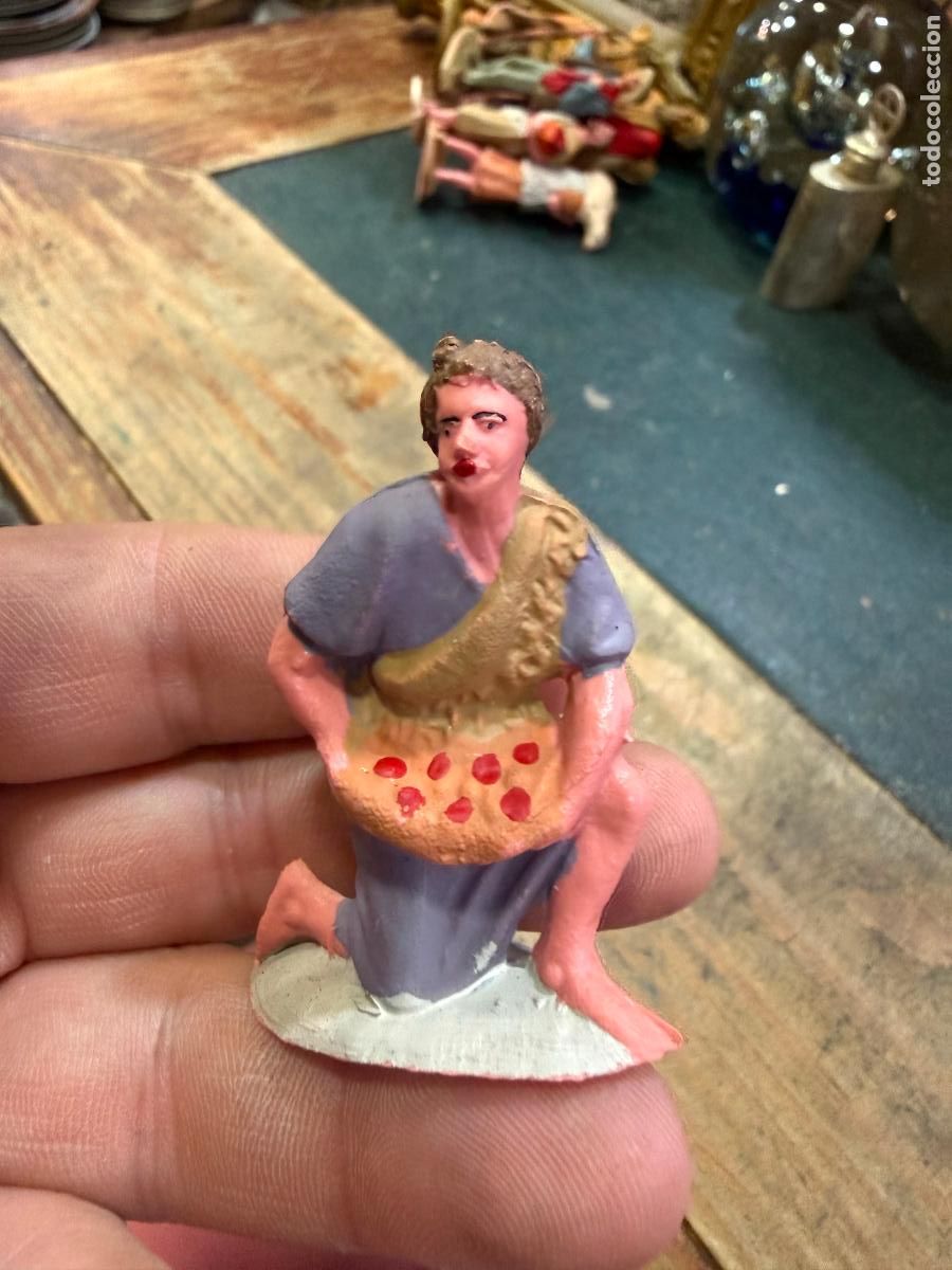Figuras de Bel&eacute;n: ANTIGUO PASTOR DE PLASTICO PARA PORTAL DE BELEN - MEDIDA 5 CM