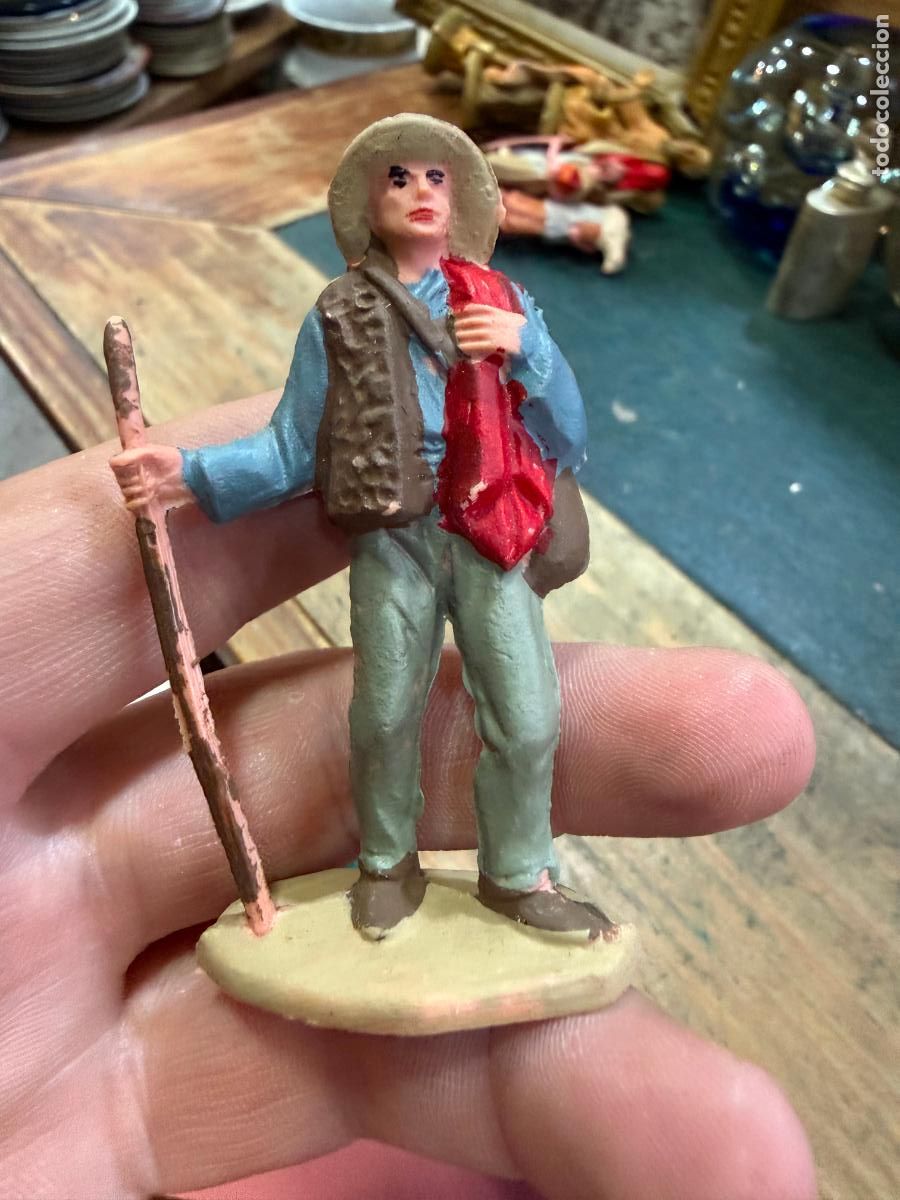 Figuras de Bel&eacute;n: ANTIGUO PASTOR DE PLASTICO PARA PORTAL DE BELEN - MEDIDA 7 CM