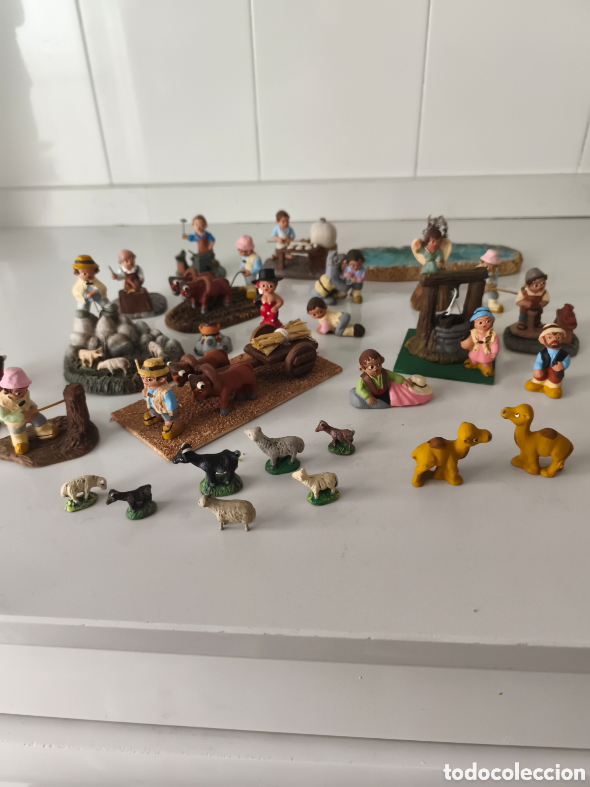 Figuras de Bel&eacute;n: Lotazo de figuras de Bel&eacute;n de barro de Alborox en perfecto estado, nuevas