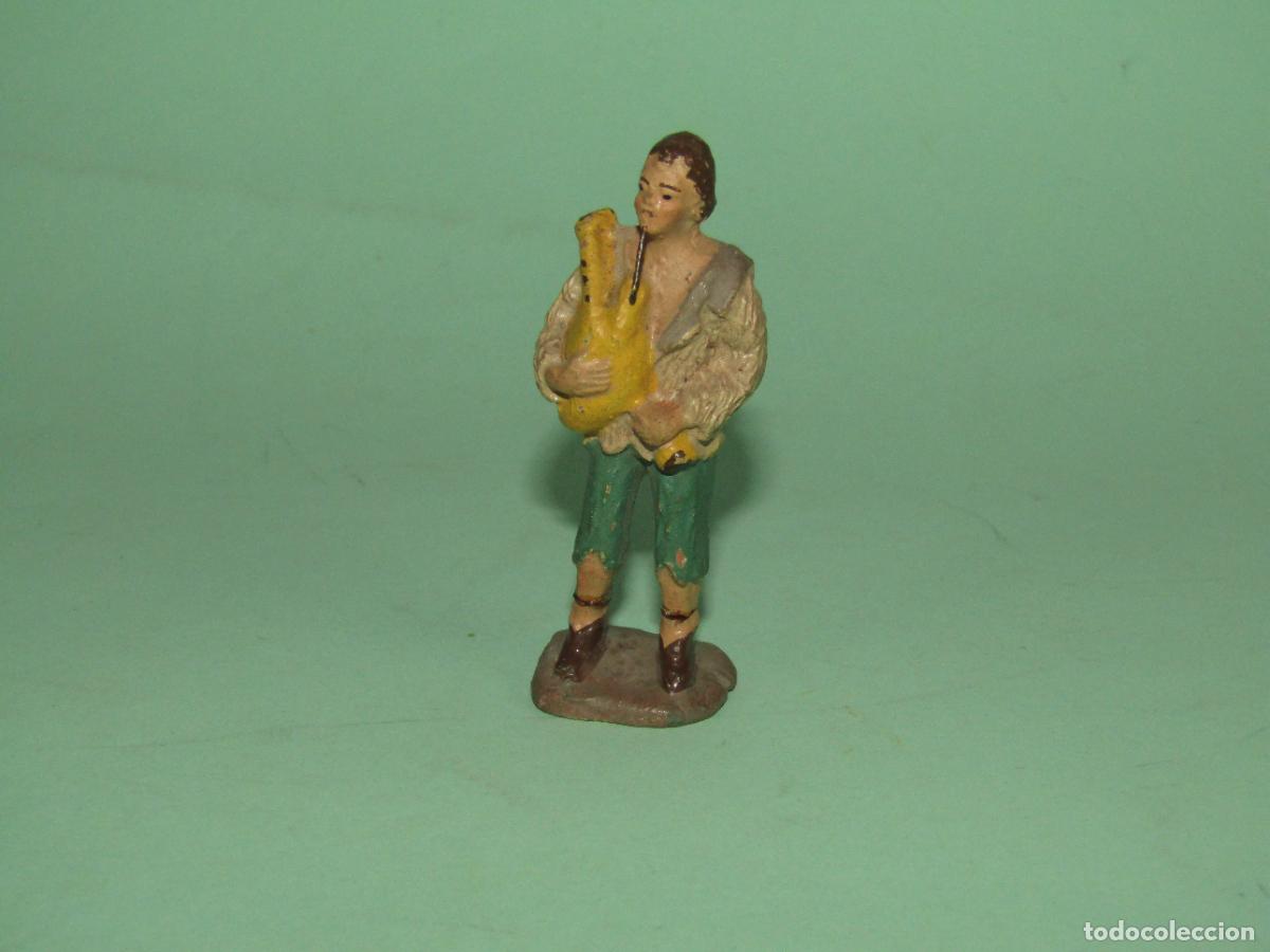 Figuras de Bel&eacute;n: Antigua Figura de Bel&eacute;n GAITERO en Barro Cocido Terracota