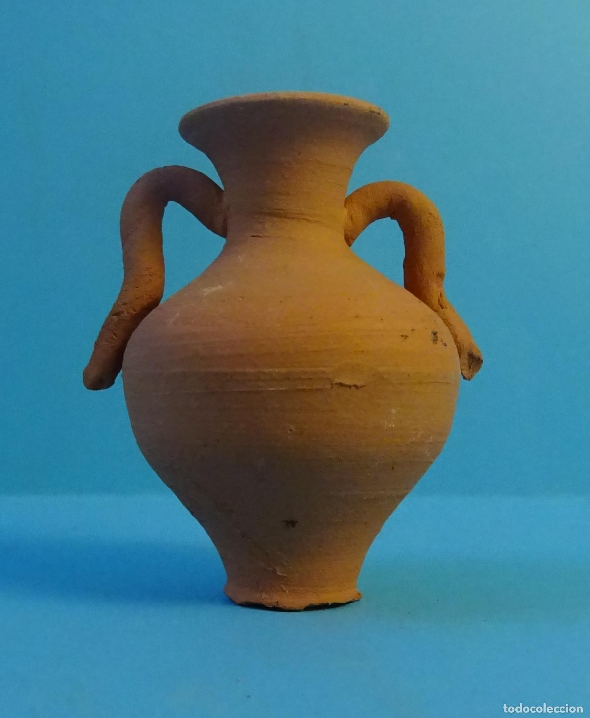 Figuras de Bel&eacute;n: MINIATURA. JARR&Oacute;N &Aacute;NFORA CON DOS ASAS DE TERRACOTA SIN BARNIZAR. ALTURA 6 CM
