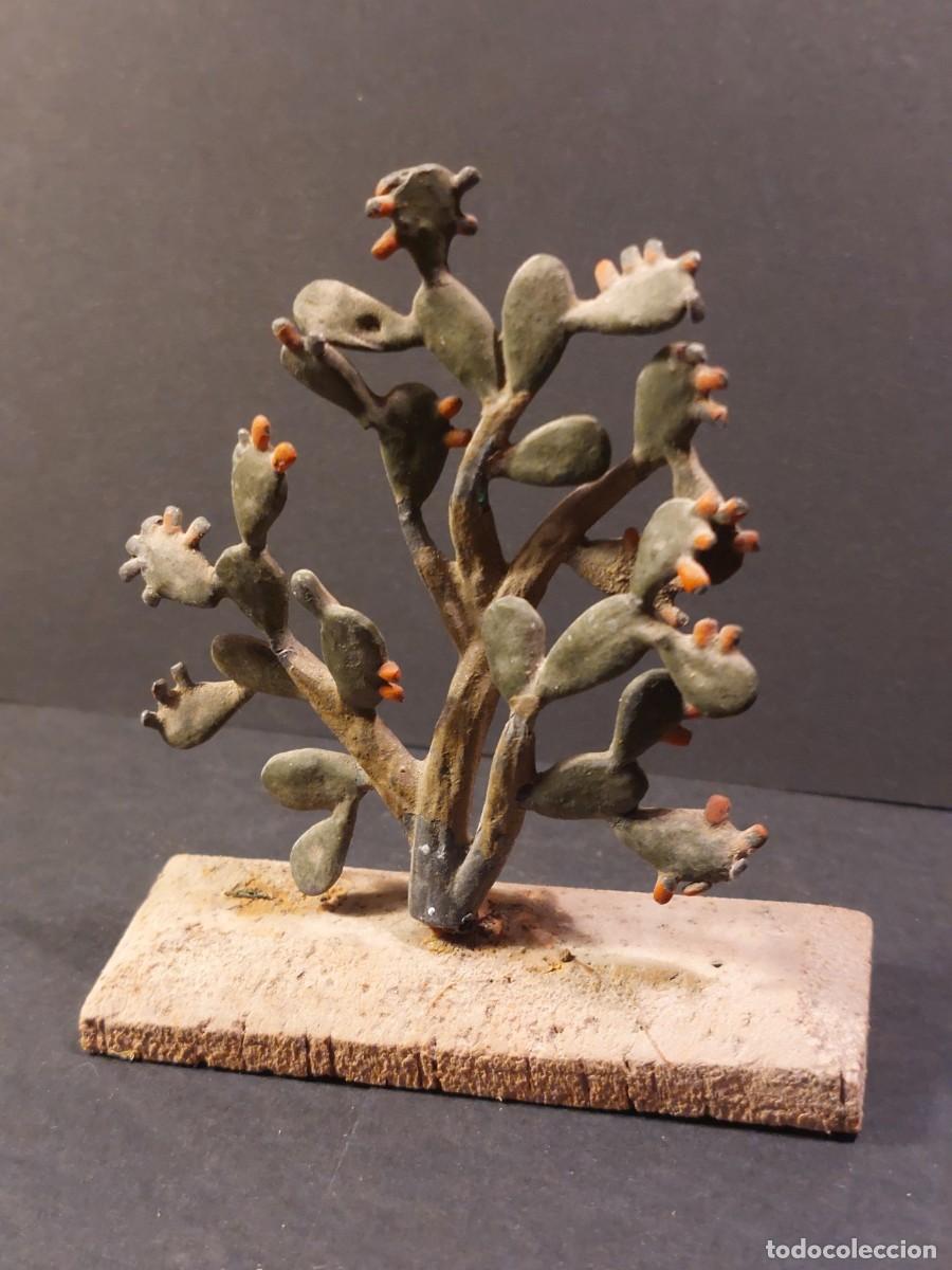Figuras de Bel&eacute;n: CHUMBERA DEL TALLER DE FRANCESC BERTRAN (HIJO DE F&Eacute;LIX BERTRAN DE VIDALES) DE BARCELONA 1940