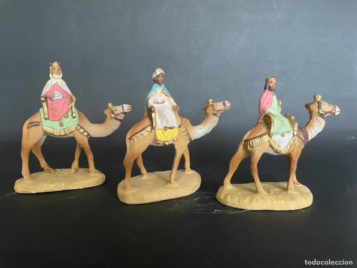 Figuras de Bel&eacute;n: FIGURA DE BELEN O PESSEBRE EN ESTUCO - REYES MAGOS A CAMELLO
