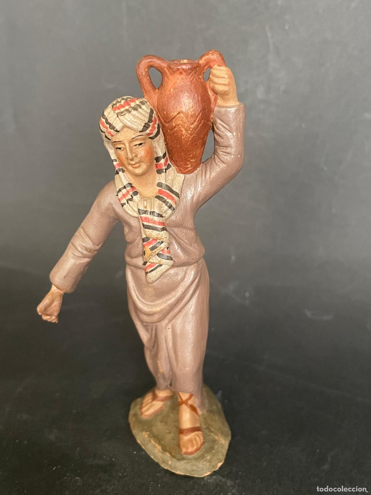 Figuras de Bel&eacute;n: FIGURA DE BELEN O PESSEBRE EN BARRO O TERRACOTA - MUJER CON VASIJA