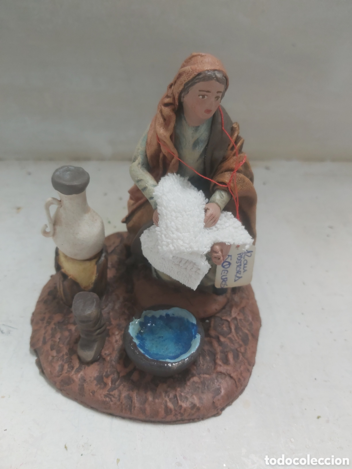 Figuras de Bel&eacute;n: Belenes figura lav&aacute;ndose los pies