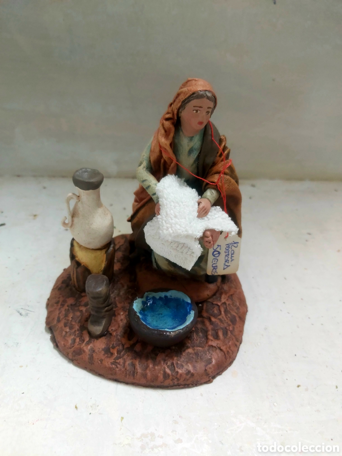 Figurines pour Cr&egrave;ches de No&euml;l: Belenes figura lav&aacute;ndose los pies