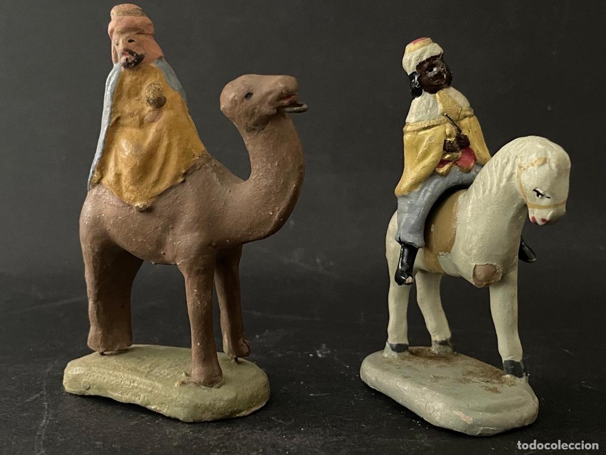 Figurines pour Cr&egrave;ches de No&euml;l: BELEN O PESSEBRE EN BARRO O TERRACOTA - REYES A CAMELLO Y CABALLO