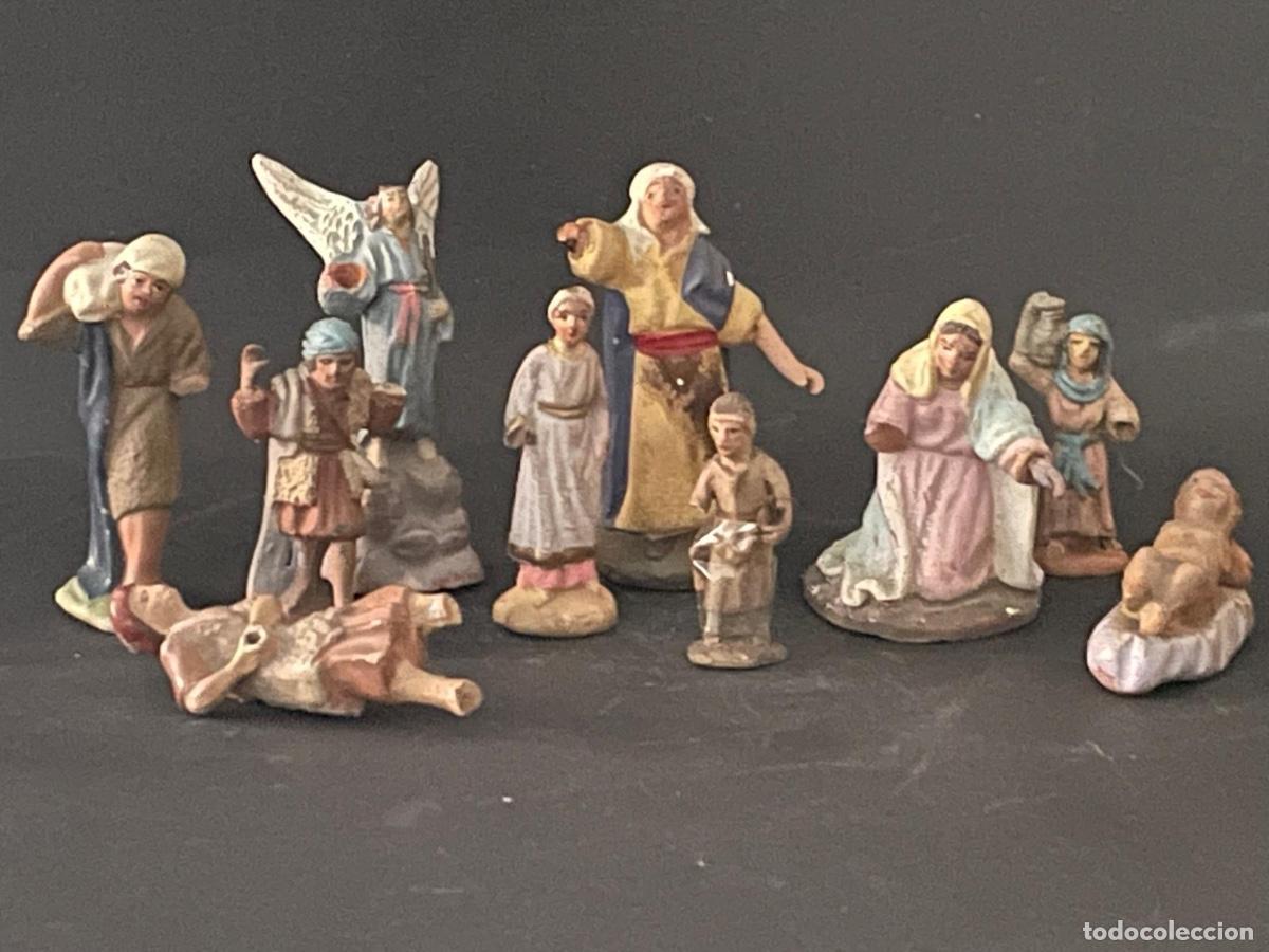 Figuras de Bel&eacute;n: LOTE DE FIGURAS DE BELEN O PESSEBRE EN BARRO O TERRACOTA ( FALTA RESTAURACI&Oacute;N ).,)