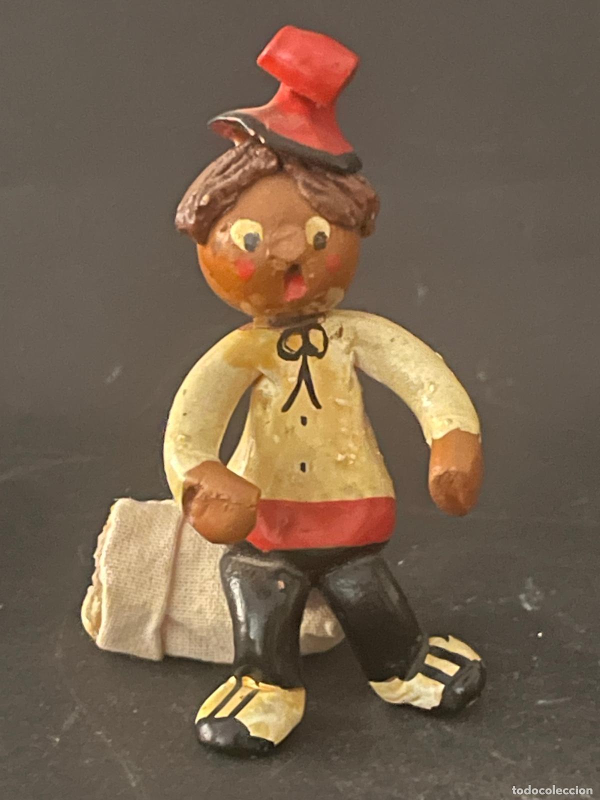 Figuras de Pres&eacute;pios: FIGURAS DE BELEN O PESSEBRE EN BARRO O TERRACOTA - ANTIGUO PERSONAJE POPULAR CON BARRETINA