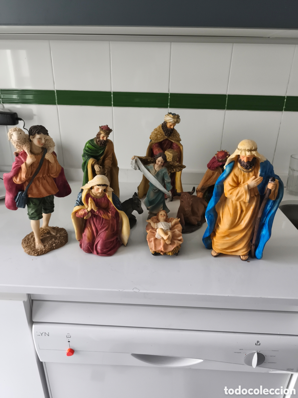Figuras de Bel&eacute;n: precioso Bel&eacute;n completo de Resina policromada