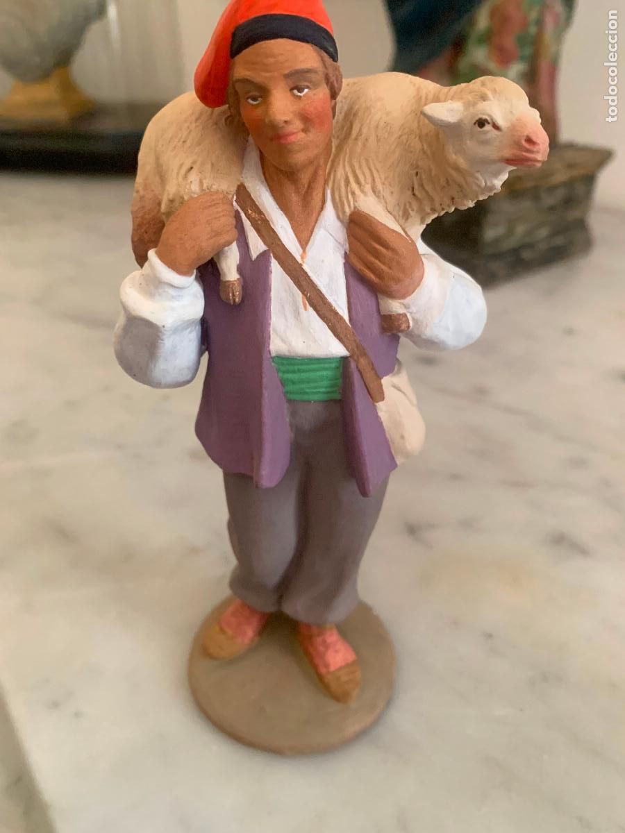 Figuras de Bel&eacute;n: Figura de Bel&eacute;n - Lluis Carratal&agrave; (Barcelona 1895 - 1991) - Pastor del Cordero a Hombros - Terracota