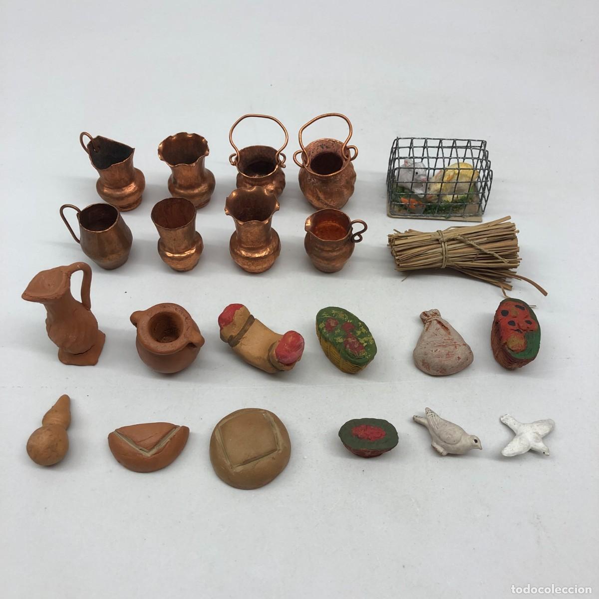 Figuras de Bel&eacute;n: LOTE MINIATURAS DE BEL&Eacute;N - ACCESORIOS DE COBRE Y CER&Aacute;MICA - JARRAS, ANIMALES, ALIMENTOS... / 245