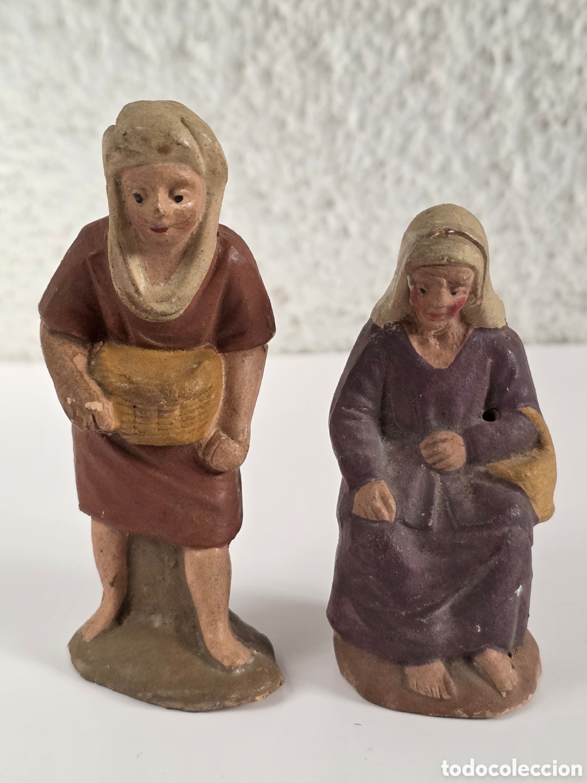 Figuren f&uuml;r Weihnachtskrippen: Antigua Pareja Figuras Payeses haciendo ofrenda al Ni&ntilde;o Jes&uacute;s - Bel&eacute;n Pesebre Terracota Navidad