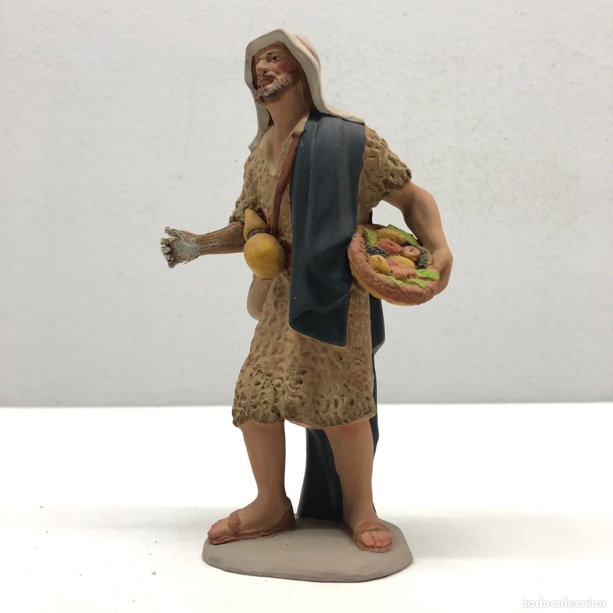 Figuras de Bel&eacute;n: FIGURA DE BEL&Eacute;N - PESSEBRE - HERMANOS CASTELLS BARCELONA - TERRACOTA - PASTOR CON CESTA / 394