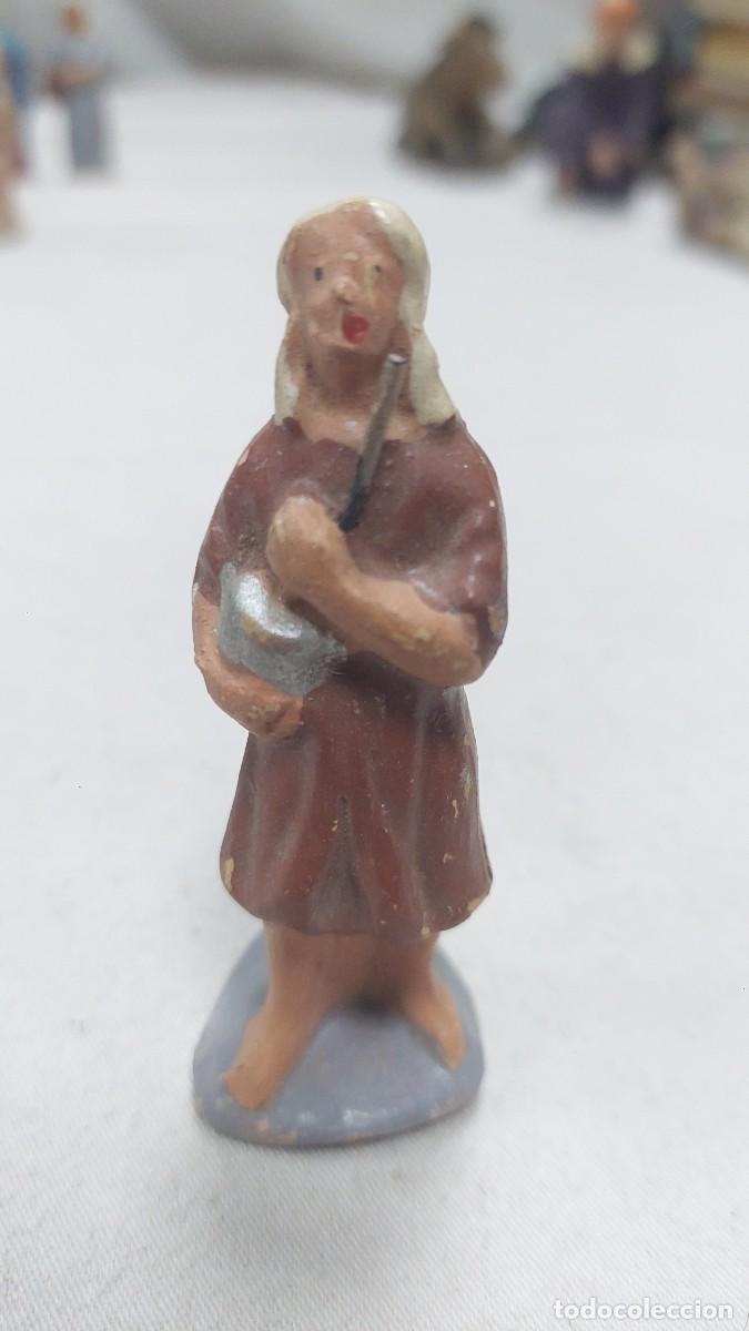 Figurines pour Cr&egrave;ches de No&euml;l: Figura de portal de Belen terracota pastora