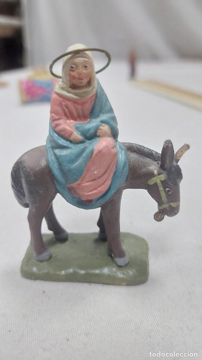 Figuras de Pres&eacute;pios: Figura de portal de Belen terracota Virgen Maria con asno