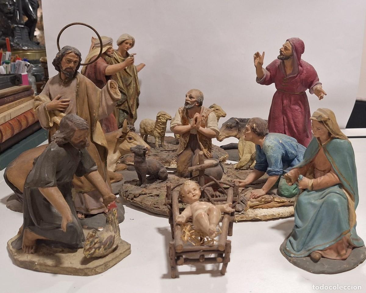 Figuras de Bel&eacute;n: Antiguas figuras de bel&eacute;n, pesebre de terracota.