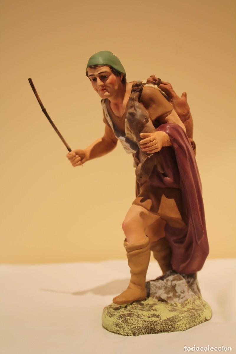 Figuras de Bel&eacute;n: Figura de Pastor de 30 cm de pasta de madera