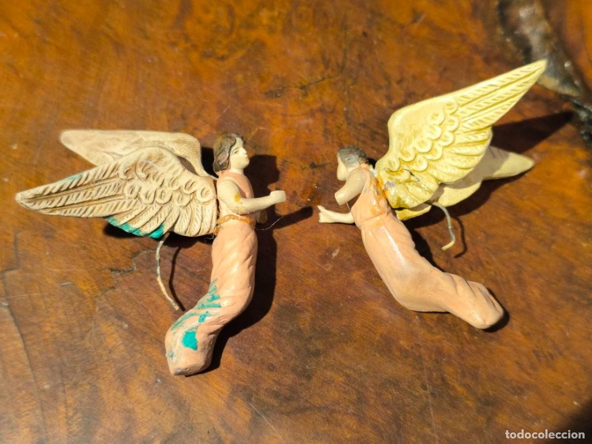 Figuras de Bel&eacute;n: PAREJA DE ANGELES DE BELEN DE TERRACOTA ORTIGAS 701-10