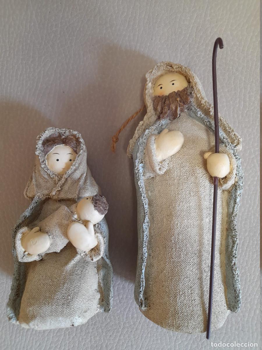 Figuras de Bel&eacute;n: Nacimiento moderno. San Jos&eacute;, Virgen y el Ni&ntilde;o