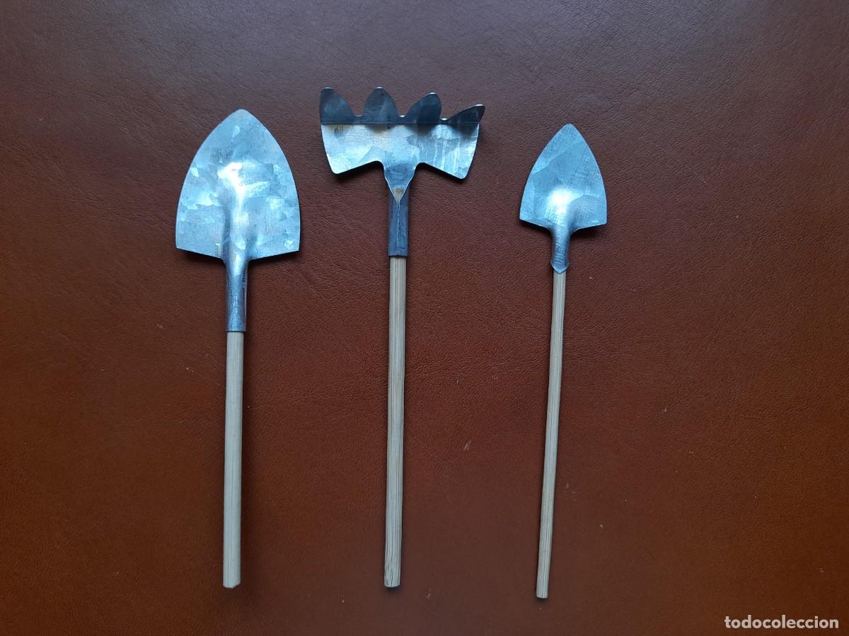 Figuras de Bel&eacute;n: Miniatura Belen. Lote herramientas madera y metal