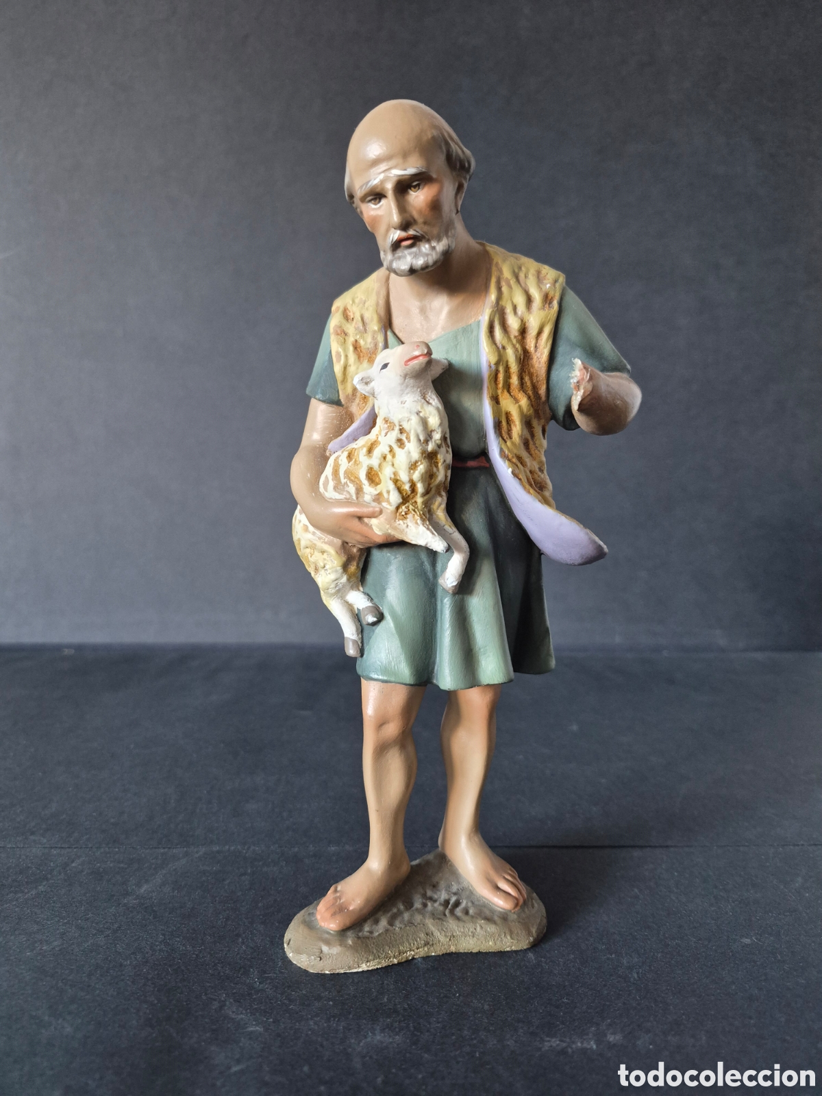 Figuras de Bel&eacute;n: BONITA FIGURA ,PASTOR EN ESTUCO DE OLOT, PESEBRE,BELEN. 22,5 CENT. ALTURA.