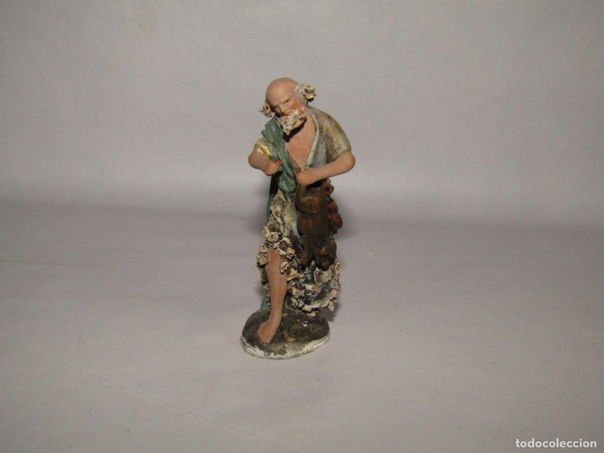 Figuras de Bel&eacute;n: Antigua Figura de Bel&eacute;n en Terracota Policromada y Base de Madera Ref. 704 - 8 de ORTIGAS