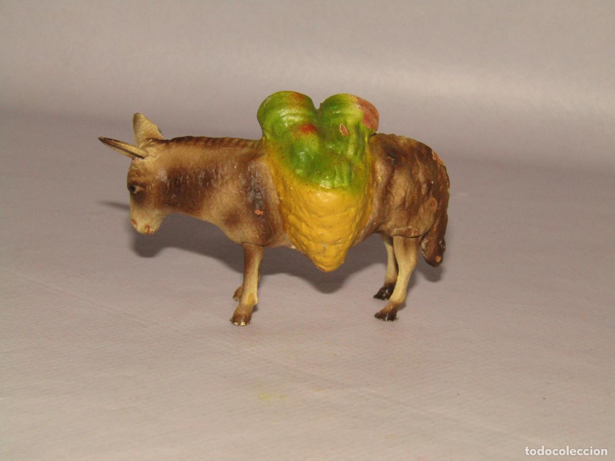 Figuras de Bel&eacute;n: Antigua Figura de Bel&eacute;n BURRO con Verduras en Terracota Policromada y Patas y Orejas de Metal