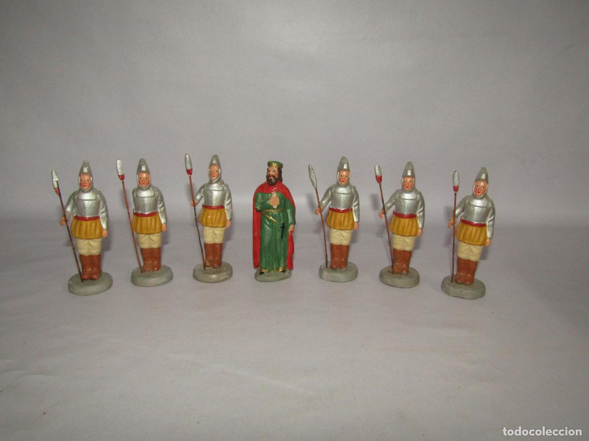 Figuras de Bel&eacute;n: Antiguas Figuras de Bel&eacute;n en Terracota Policromada y Metal HERODES Y SU GUARDIA